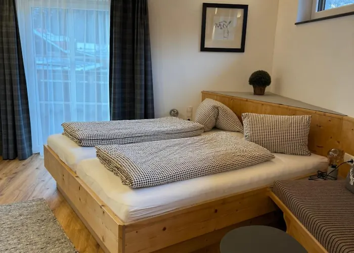 施密德公寓 * 厄茨