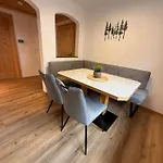 Schmid Apartamento *